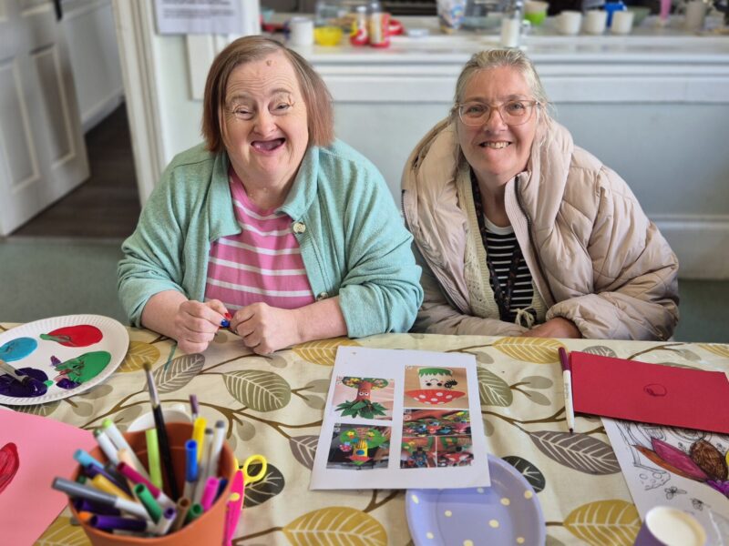 Sparks attendees doing craft