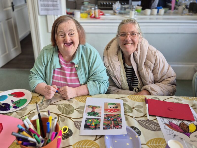sparks attendees doing craft
